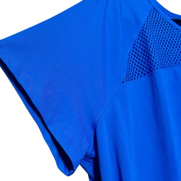 LIVI Active by Lane Bryant Blue Lightweight Back Cutout Athleisure Workout Top - Picture 4 of 9